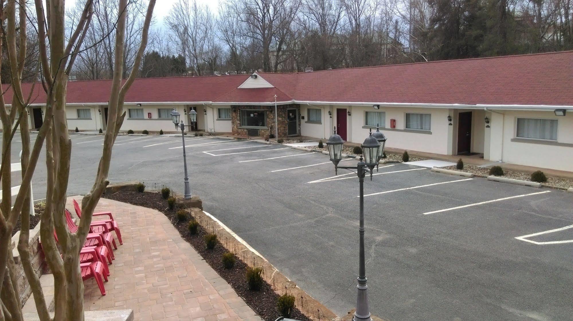 Amherst Inn - Virginia 외부 사진